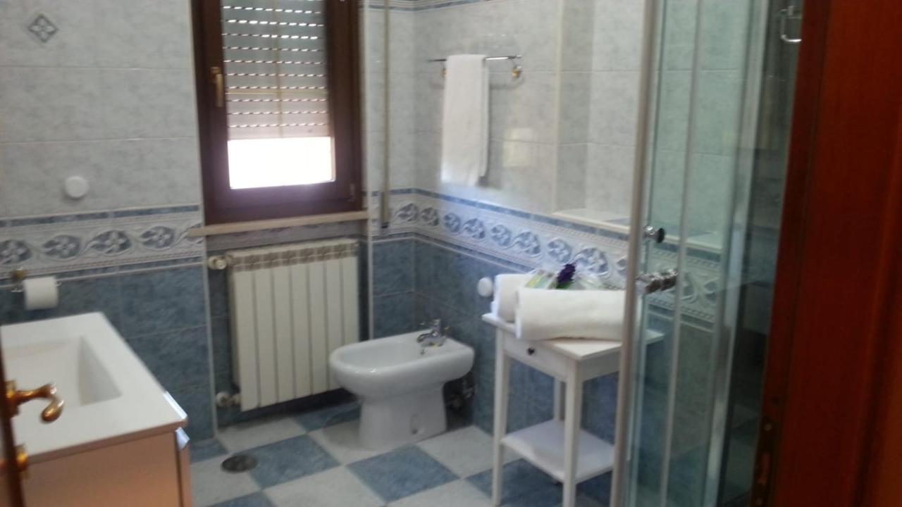 King Suite - Intera Suite Vicino Aeroporto E Fiera Di Roma Fiumicino Zewnętrze zdjęcie