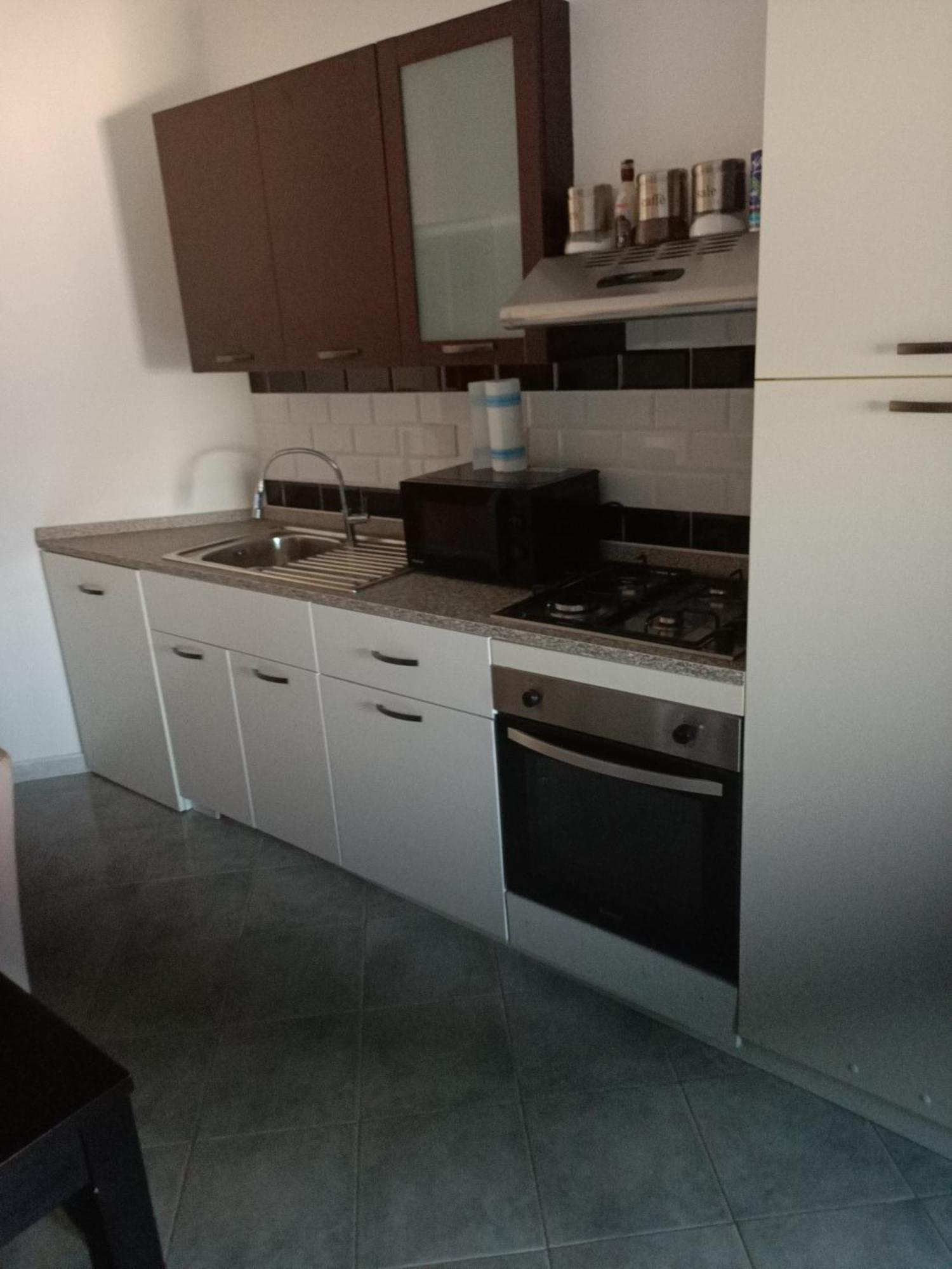 King Suite - Intera Suite Vicino Aeroporto E Fiera Di Roma Fiumicino Zewnętrze zdjęcie